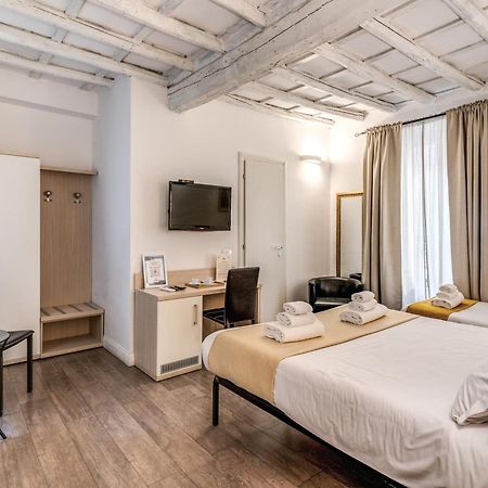 Magenta Deluxe Cancello Rome Extérieur photo